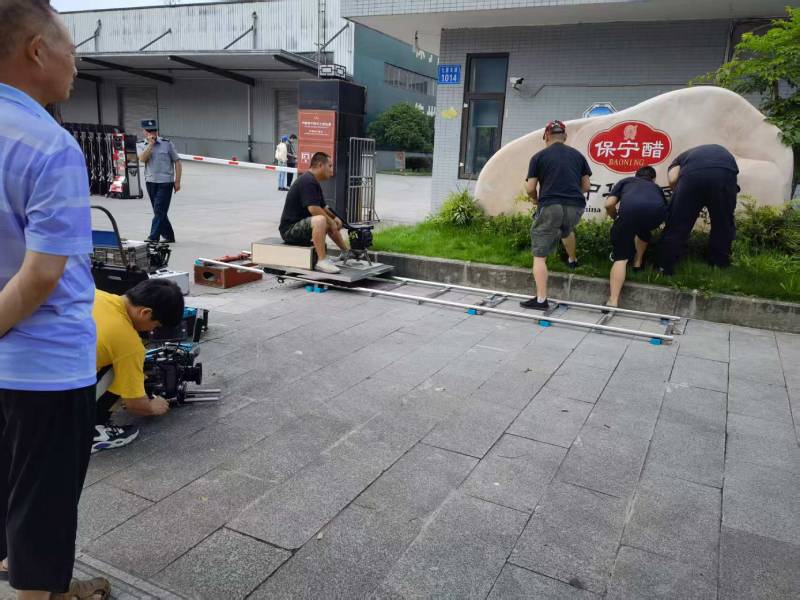 嘉峪广告片拍摄公司核心优势：全流程服务，让品牌广告片省心更出彩